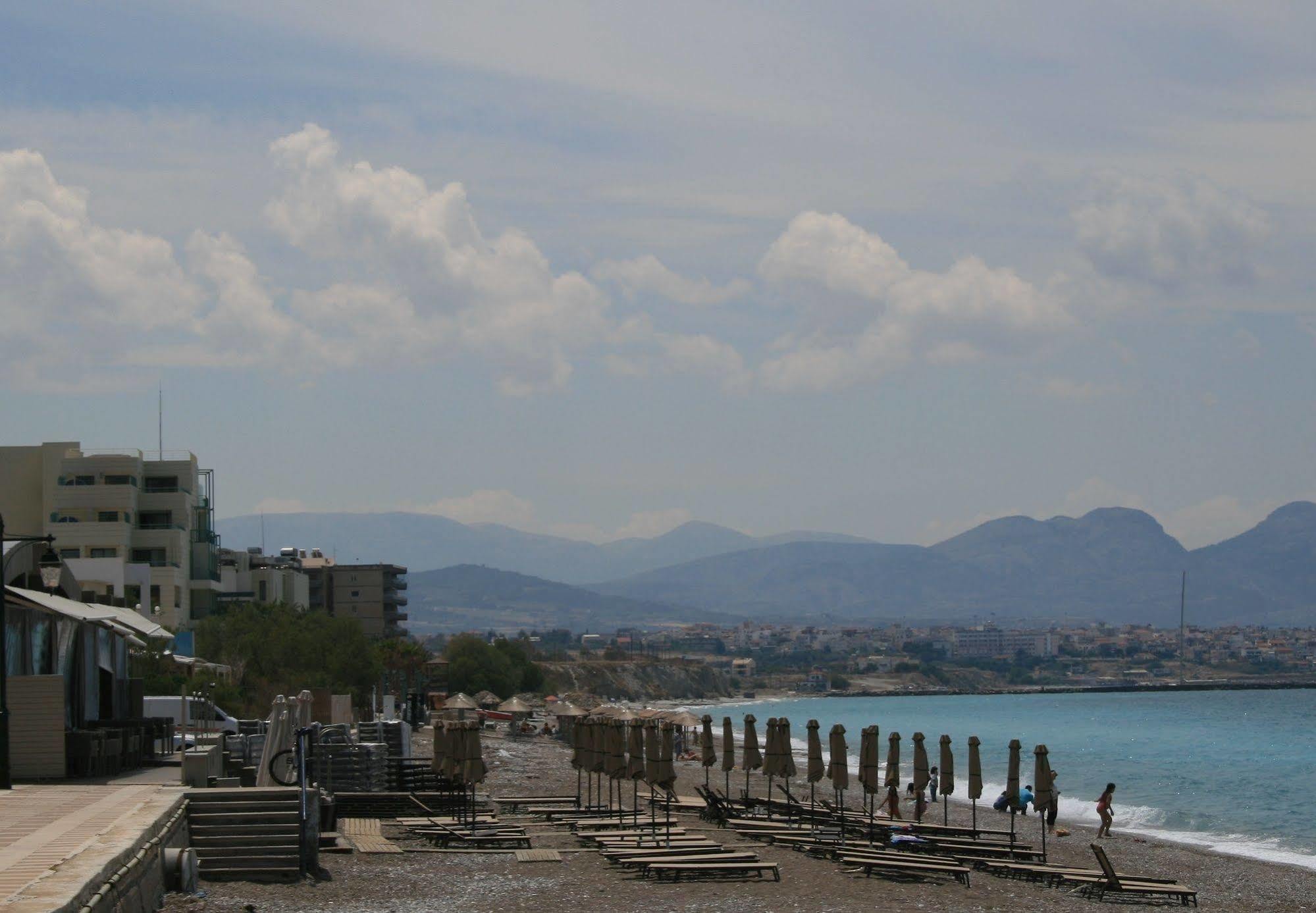 Diolkos Studios Loutraki  Exterior photo
